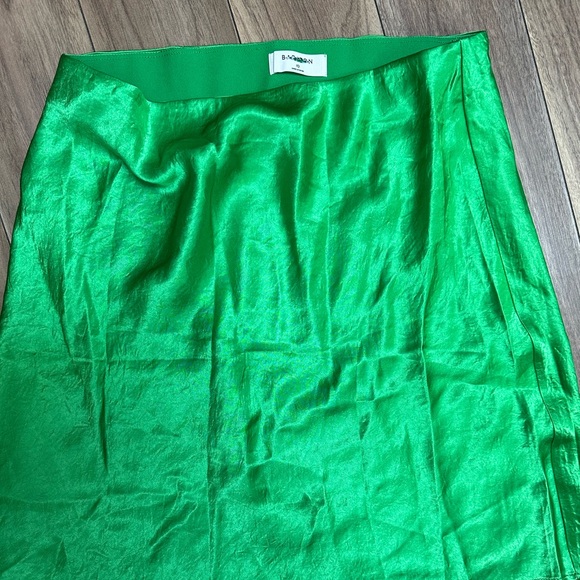 Babaton Mini Slip Skirt - Picture 5 of 5